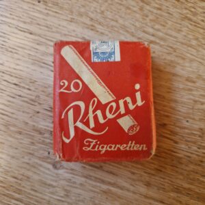 Paczka niemieckich papierosów