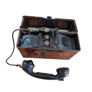 Niemiecki telefon polowy