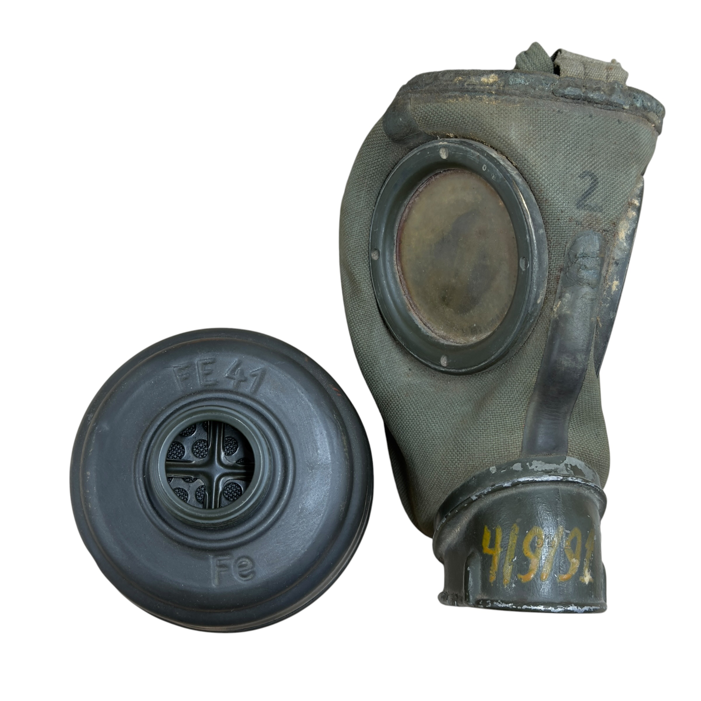 Puszka z maską GM 30 1944